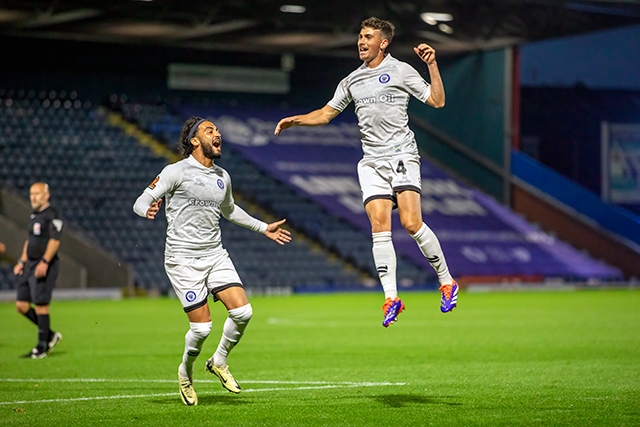 Rochdale v Maidenhead